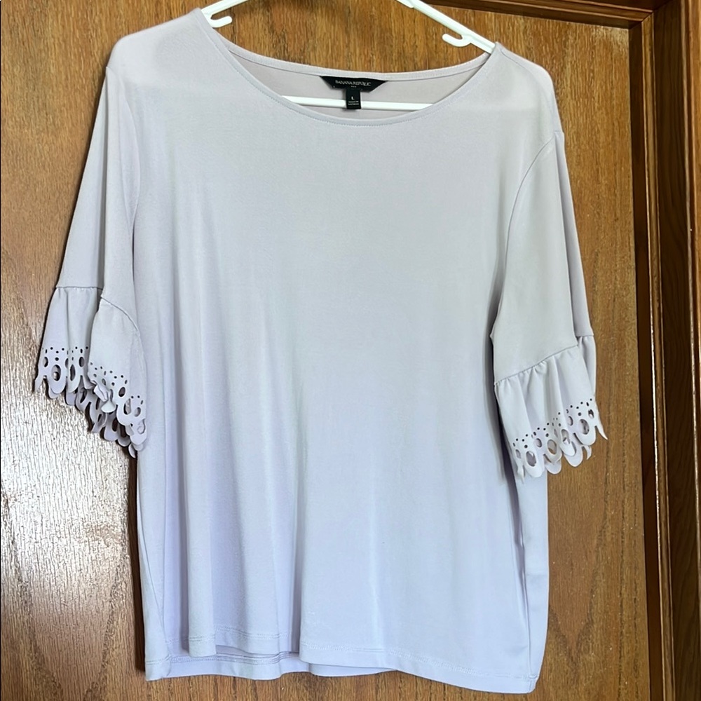 Banana Republic light purple Blouse with Elegant Design